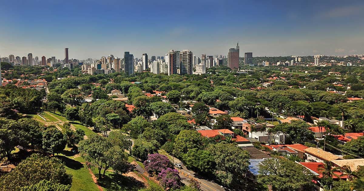 Alto de Pinheiros: bairro para morar em meio ao verde